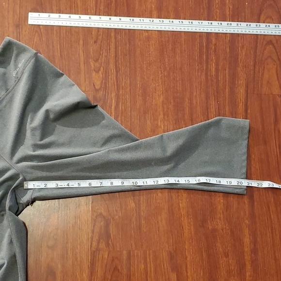 Eddie Bauer Leggings Womens Size XL Gray Cropped Paints - Picture 9 of 10